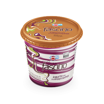 Iogurte com frutas vermelhas